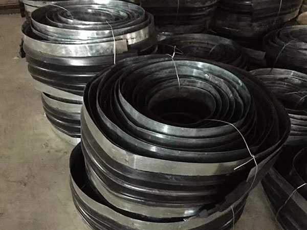 鋼邊止水帶圖片3 鋼邊止水帶圖片3